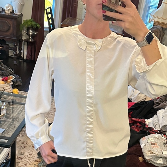 Oscar de la Renta Tops - Oscar de la Renta Bow Blouse